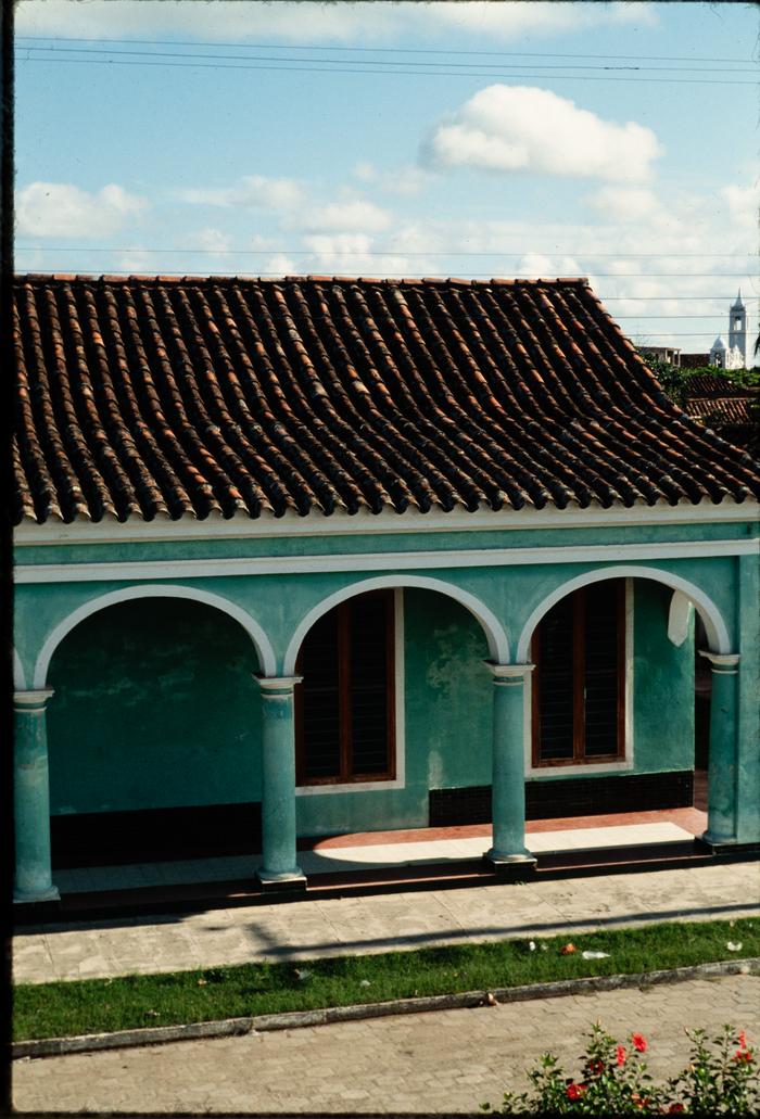 Casa Habitación con portales