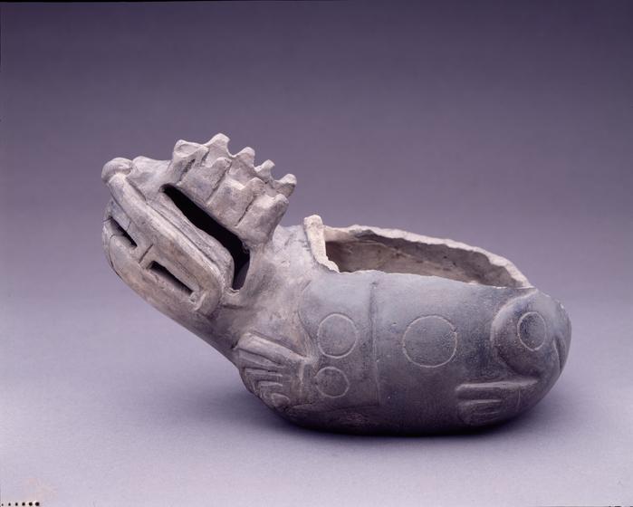 Recipiente en forma de jaguar - dragón