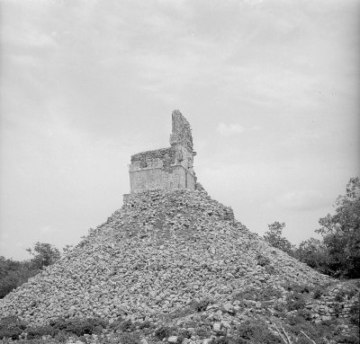El mirador, Zona Arqueológica de Labná, Yucatán