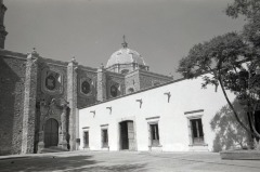 El Señor de El Encino. Fachadas