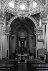 El Señor de El Encino. Interior