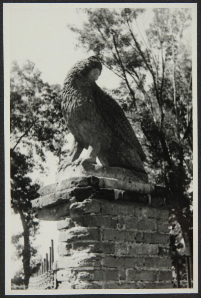 Águila. escultura.  Hacienda Acalotengo, Azcapotzalco